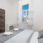 With Center Apartament Rijeka