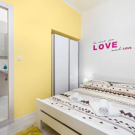 Apartment With Love Center *