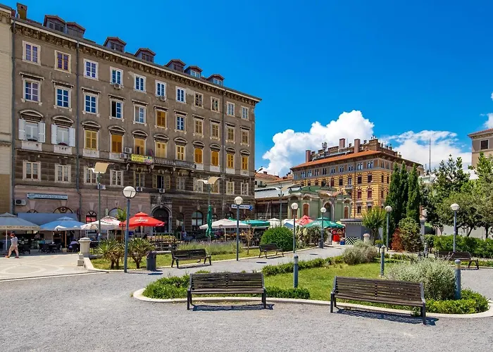With Center * Rijeka